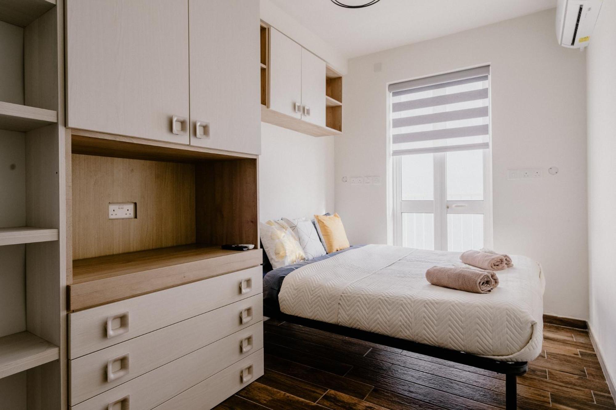 Апартаменты La88 Bayview Penthouse With Jacuzzi Слима Экстерьер фото