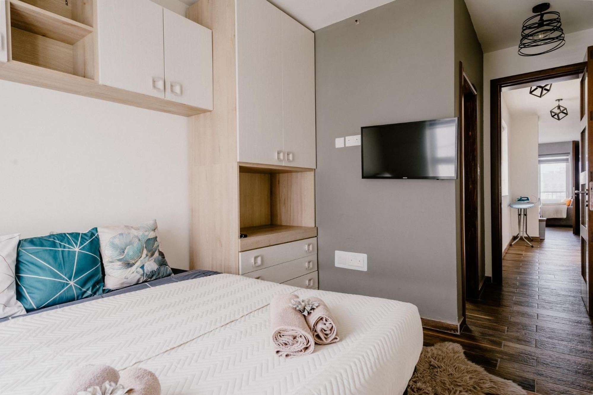 Апартаменты La88 Bayview Penthouse With Jacuzzi Слима Экстерьер фото
